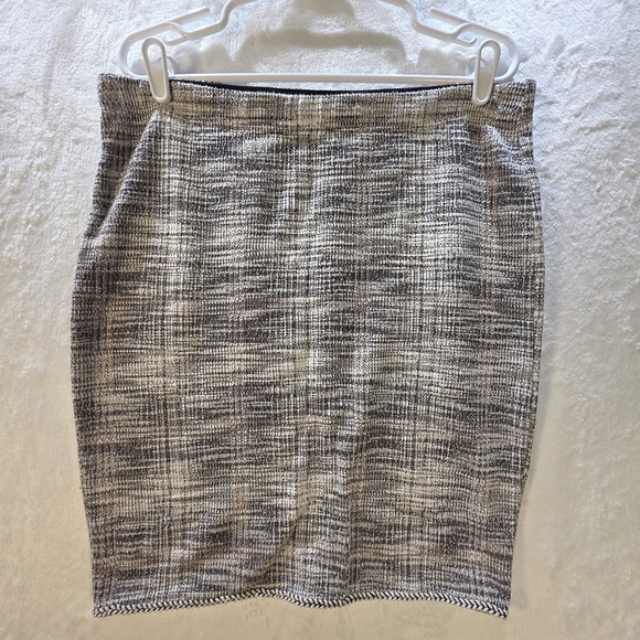 Max Studio Dresses & Skirts - Max Studio Women's Black & White Skirt Size Large
